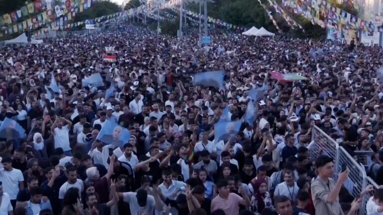 Mass Kurdish Demonstrations in Turkey Demand Öcalan's Release as PKK Renounces Armed Struggle
