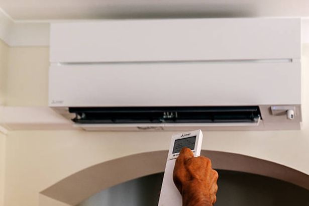 UK Government Extends Boiler Upgrade Scheme to Cover Free Air-to-Air Heat Pumps Worth £2,500