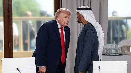 Trump's UAE Chip Deal: When Foreign Policy Follows the Money