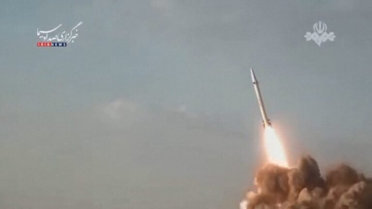 U.S. Strikes Iran for Ninth Consecutive Night as Houthis Threaten Saudi Maritime Blockade