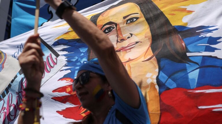 Washington's Hand in Venezuela: Who Is Really Setting the Terms for Peace Talks?